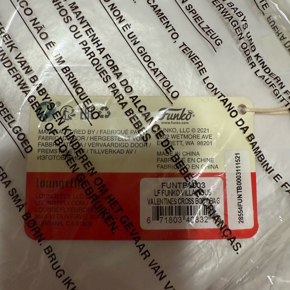 Loungefly Funko Villainous Valentines Crossbody Bag Retro Design 🆕🆕🆕 - Picture 7 of 11